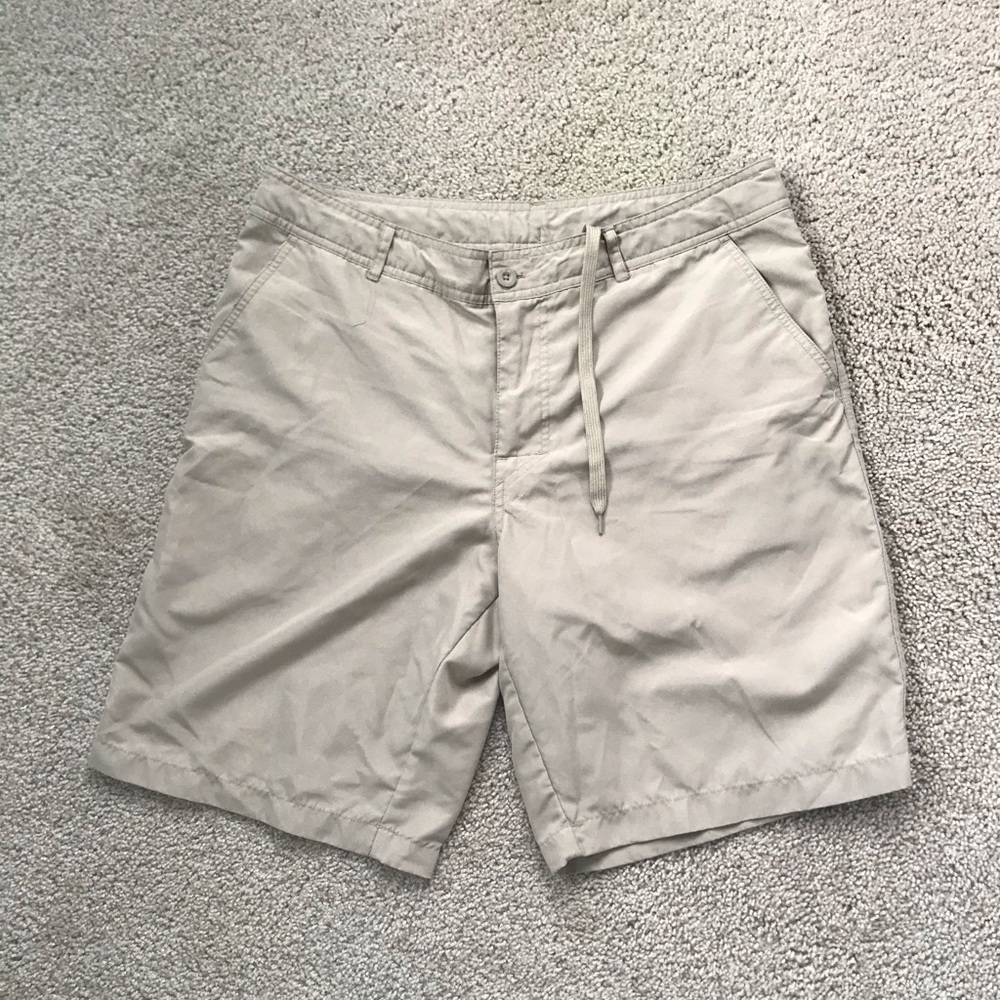 Men’s athletic Khaki shorts